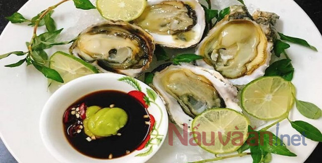 Bổ dưỡng với món hàu hấp sả bia đơn giản mọng nước cực thơm ngon